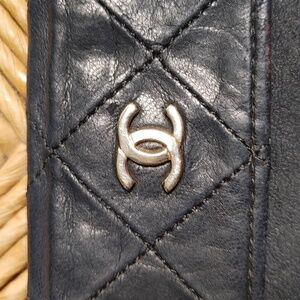 Vintage CHANEL Navy Quilted Leather Wallet